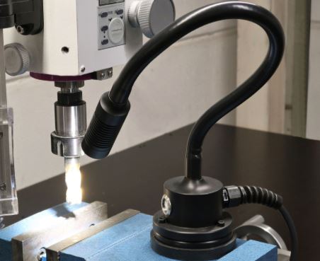 Serie 65: 18° / Flex 600 mm / Magnet / 220-240 Volt